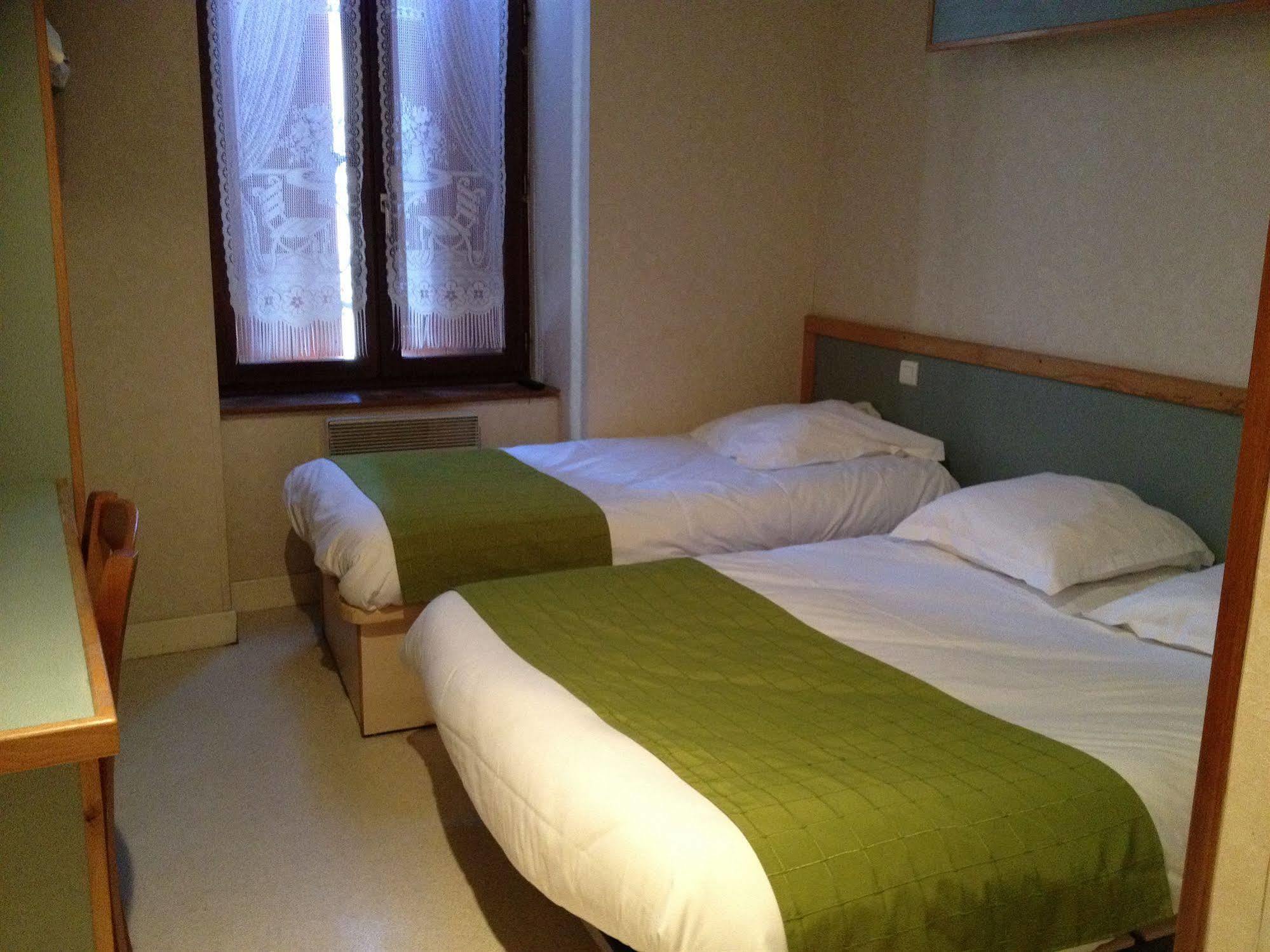 Sévérac-le-Château Hotel De La Gare מראה חיצוני תמונה