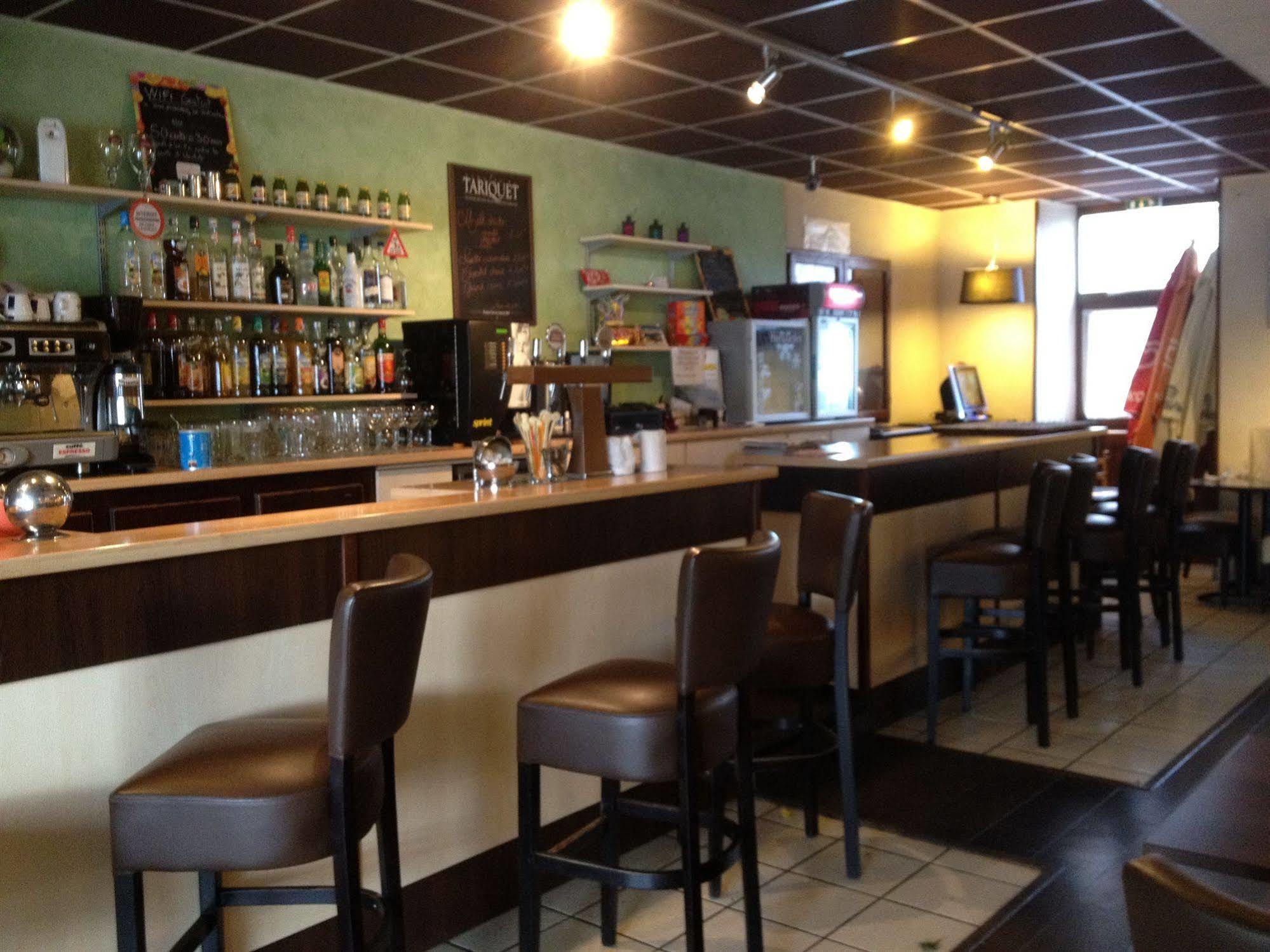 Sévérac-le-Château Hotel De La Gare מראה חיצוני תמונה