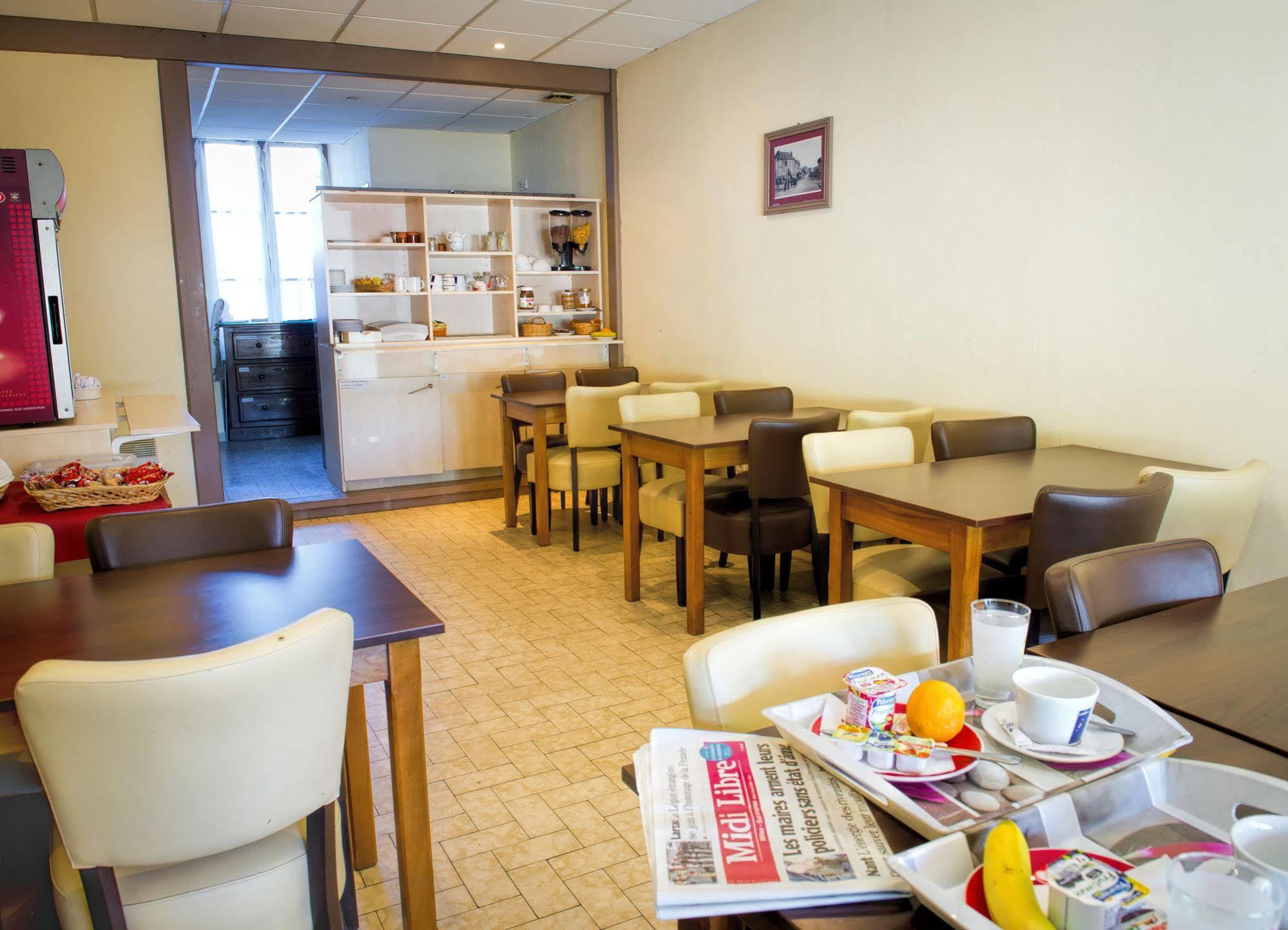 Sévérac-le-Château Hotel De La Gare מראה חיצוני תמונה