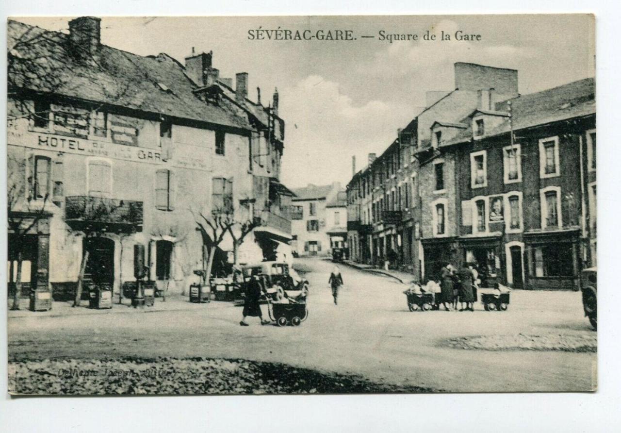 Sévérac-le-Château Hotel De La Gare מראה חיצוני תמונה